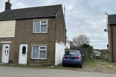 2 bedroom semi-detached house for sale