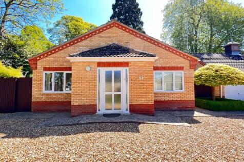 3 bedroom detached bungalow for sale