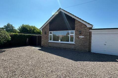 2 bedroom detached bungalow for sale
