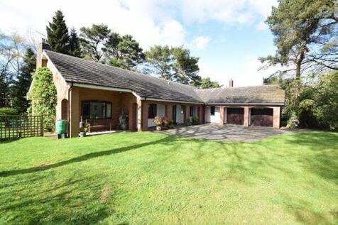 4 bedroom detached bungalow for sale