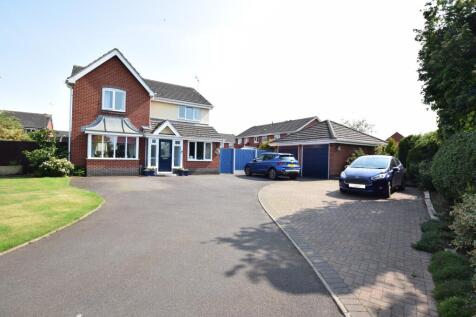 Chancel Drive, Market Drayton... 4 bed detached house for sale