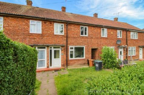 Fairfield Avenue, South Oxhey 3 bed terraced house for sale