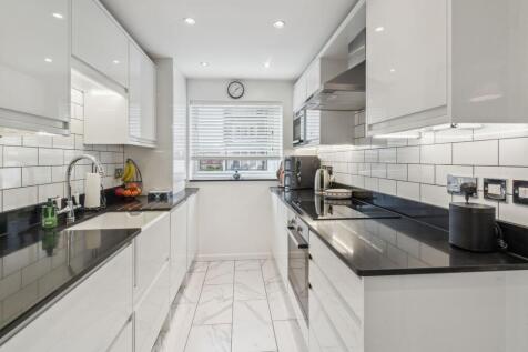 Solomons Hill, Rickmansworth WD3 2 bed flat for sale