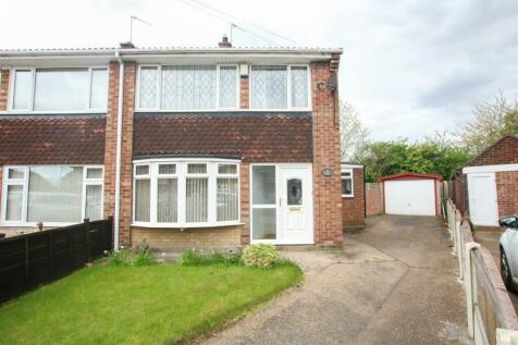 3 bedroom semi-detached house for sale