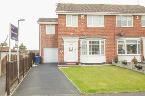 4 bedroom semi-detached house for sale