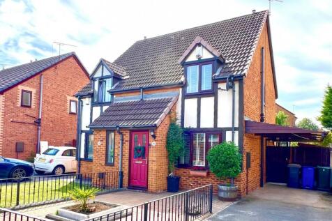 2 bedroom semi-detached house for sale