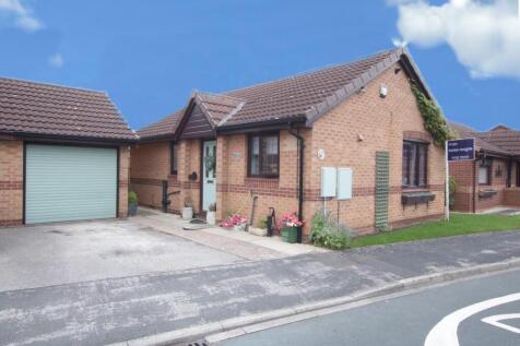 2 bedroom detached bungalow for sale