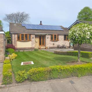 3 bedroom detached bungalow for sale