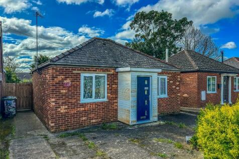 2 bedroom detached bungalow for sale