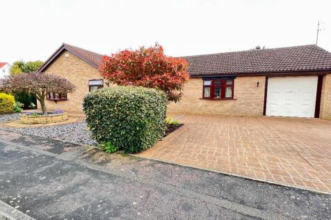 4 bedroom detached bungalow for sale