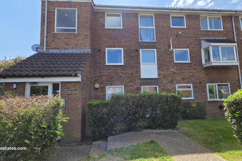 Shurland Avenue, East Barnet EN4 2 bed flat for sale