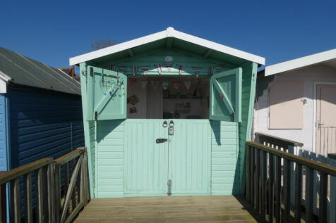West Mersea, CO5 8BP Chalet for sale