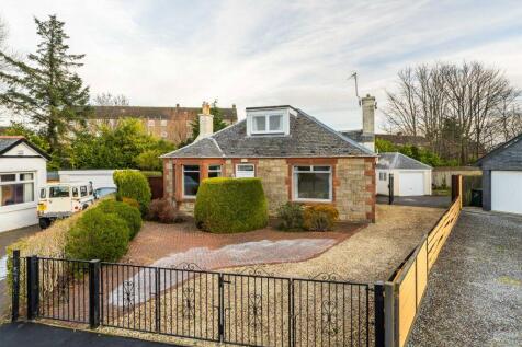 4 bedroom detached bungalow for sale