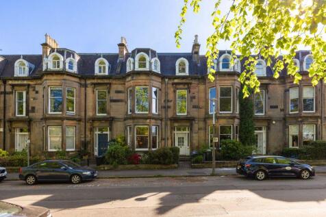 2 bedroom ground floor flat for sale