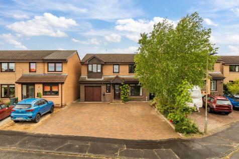 4 bedroom detached villa for sale