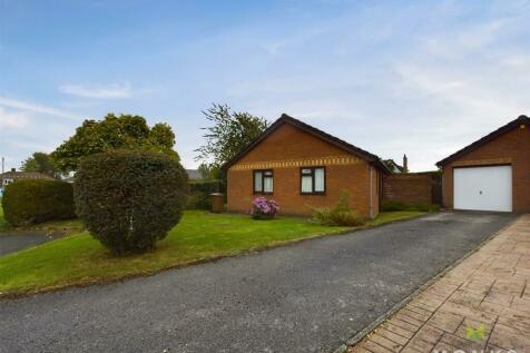 2 bedroom detached bungalow for sale