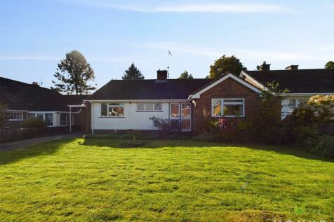 Hampton Close, Oswestry 2 bed detached bungalow for sale