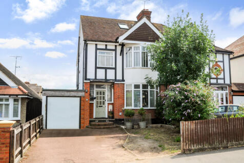 Vicarage Road, Old Moulsham, Chelmsford 4 bed semi