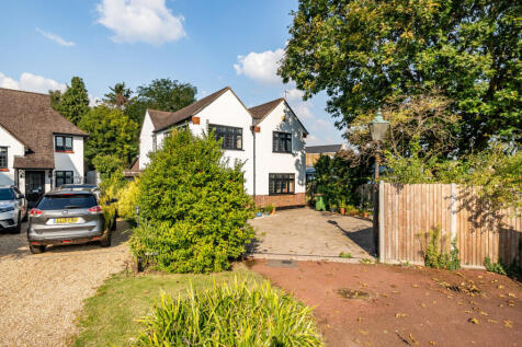 Ashley Park Crescent, Walton On... 4 bed detached house for sale