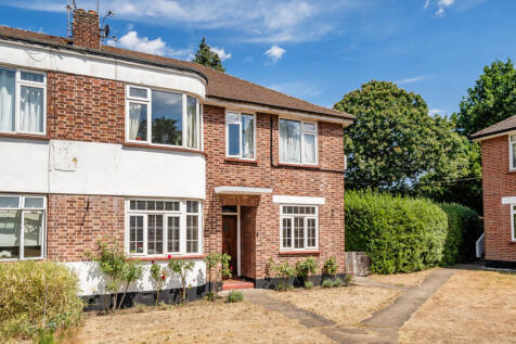 Culverden Court, Weybridge, KT13 2 bed maisonette for sale