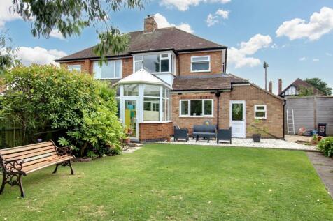 3 bedroom semi-detached house for sale