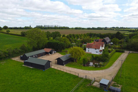 SUFFOLK, Debenham  EQUESTRIAN... 4 bed farm house for sale