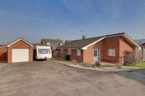 Walton Close, Upton St. Leonards... 3 bed detached bungalow for sale