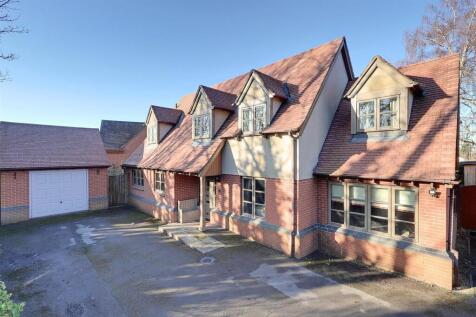 Watts Close, Hucclecote 4 bed detached house for sale