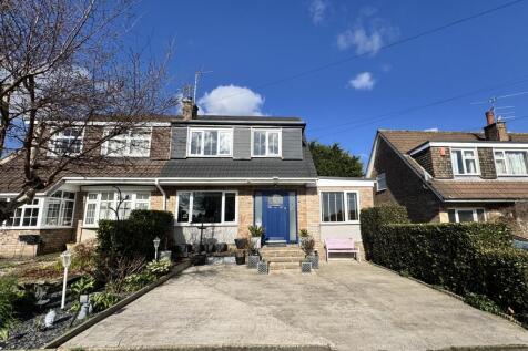 4 bedroom semi-detached house for sale