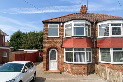 Hull Road, Anlaby, Hull, East Riding... 3 bed semi