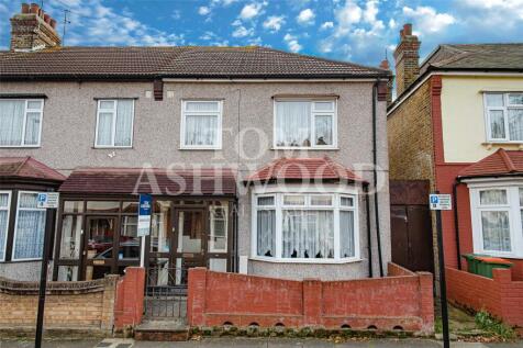 Holland Road, East Ham, E6 3 bed end of terrace house for sale