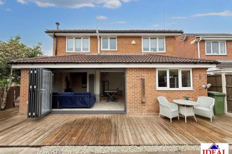 Avalon Rise, South Elmsall 4 bed detached house for sale