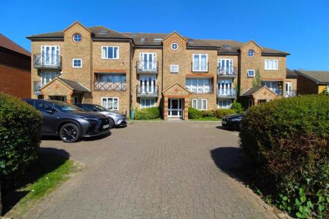 56 Grange Road, Sutton 1 bed apartment for sale