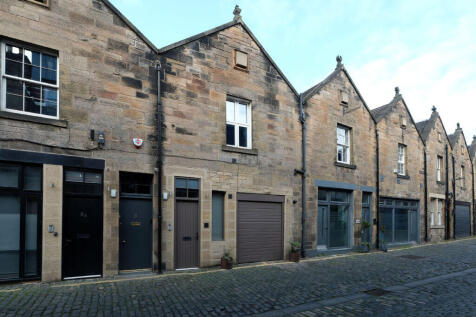 1 bedroom mews property for sale