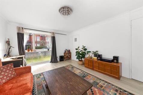 72 Bute Road, Wallington SM6 1 bed apartment for sale