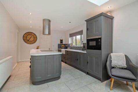 4 bedroom house for sale