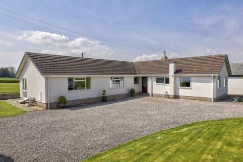 3 bedroom detached bungalow for sale