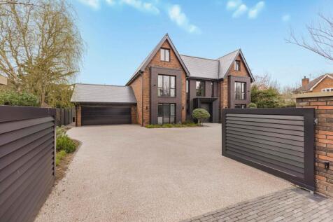 5 bedroom detached house for sale