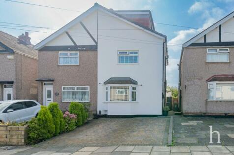 4 bedroom semi-detached house for sale