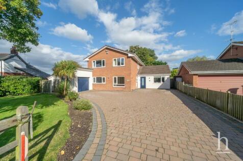 4 bedroom detached house for sale