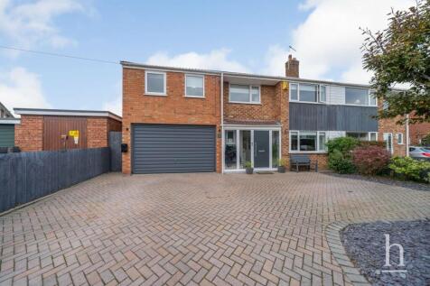 Regents Close, Thingwall CH61 4 bed semi