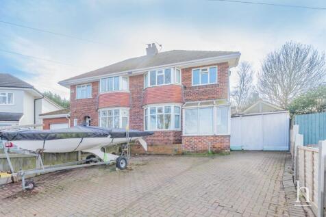 3 bedroom semi-detached house for sale