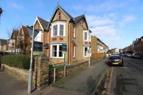Victoria Park, Herne Bay, Kent 2 bed flat for sale