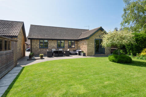 Cornwallis Avenue, Herne Bay, Kent 3 bed detached bungalow for sale