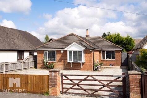 Fairlie|Poulner|Ringwood|BH24 3 bed bungalow for sale