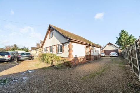 6 bedroom detached bungalow for sale