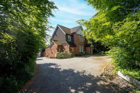 Shire Lane, Chorleywood, WD3 4 bed semi