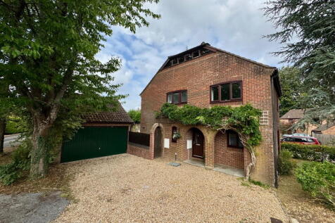 Lomond Close, Oakley, Basingstoke... 4 bed detached house for sale