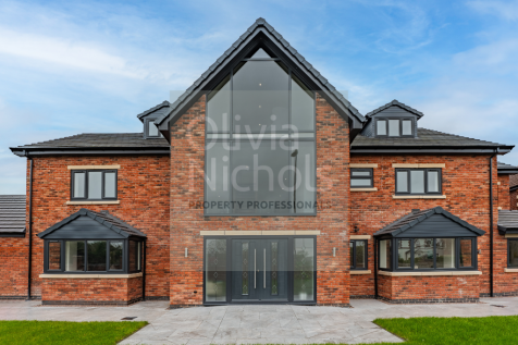 7 bedroom detached house for sale