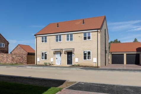3 bedroom semi-detached house for sale